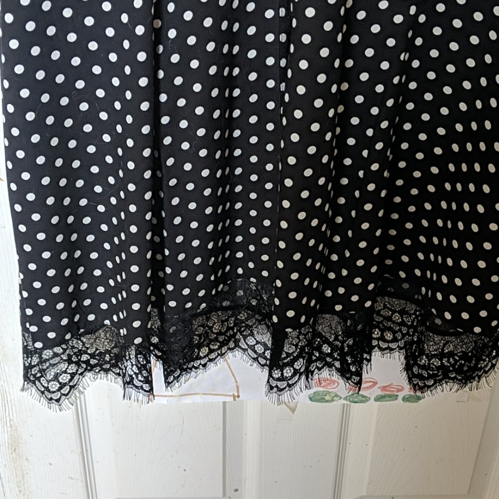 Dress - Picture 2 of 4